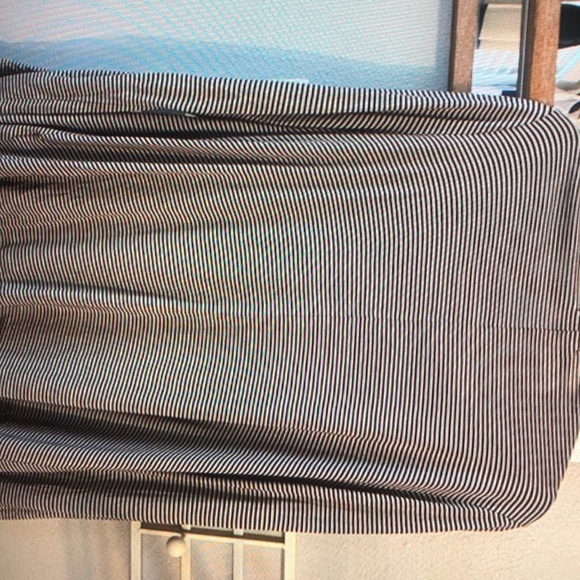 Old navy cream black striped open front sweater - Picture 3 of 3